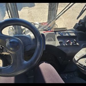 foto 1.6t/4.5m diesel clima Linde H16D forklift cabin