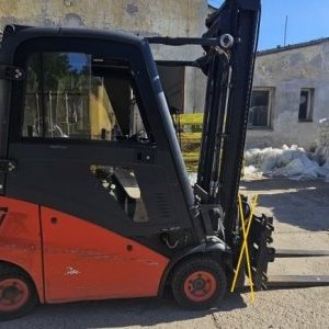 foto 1.6t/4.5m diesel clima Linde H16D forklift cabin